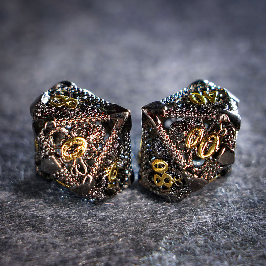 Cthulhu Gold Hollowed Metal Dice