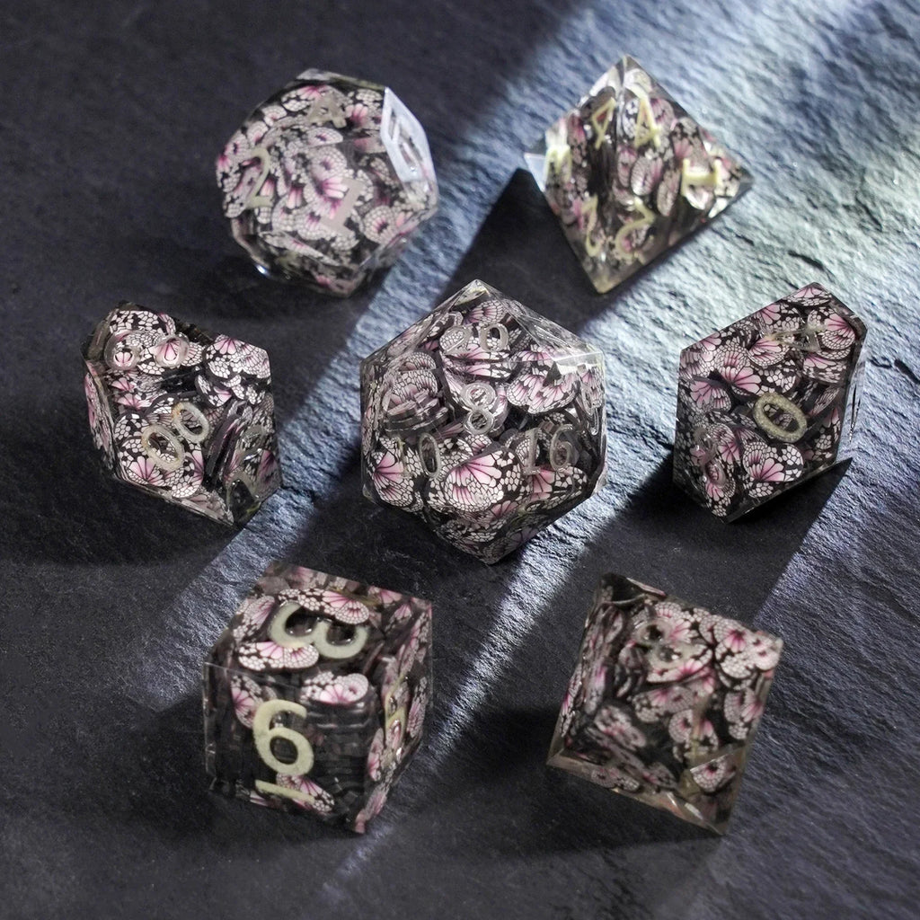 Moonflutter Resin Dice Set