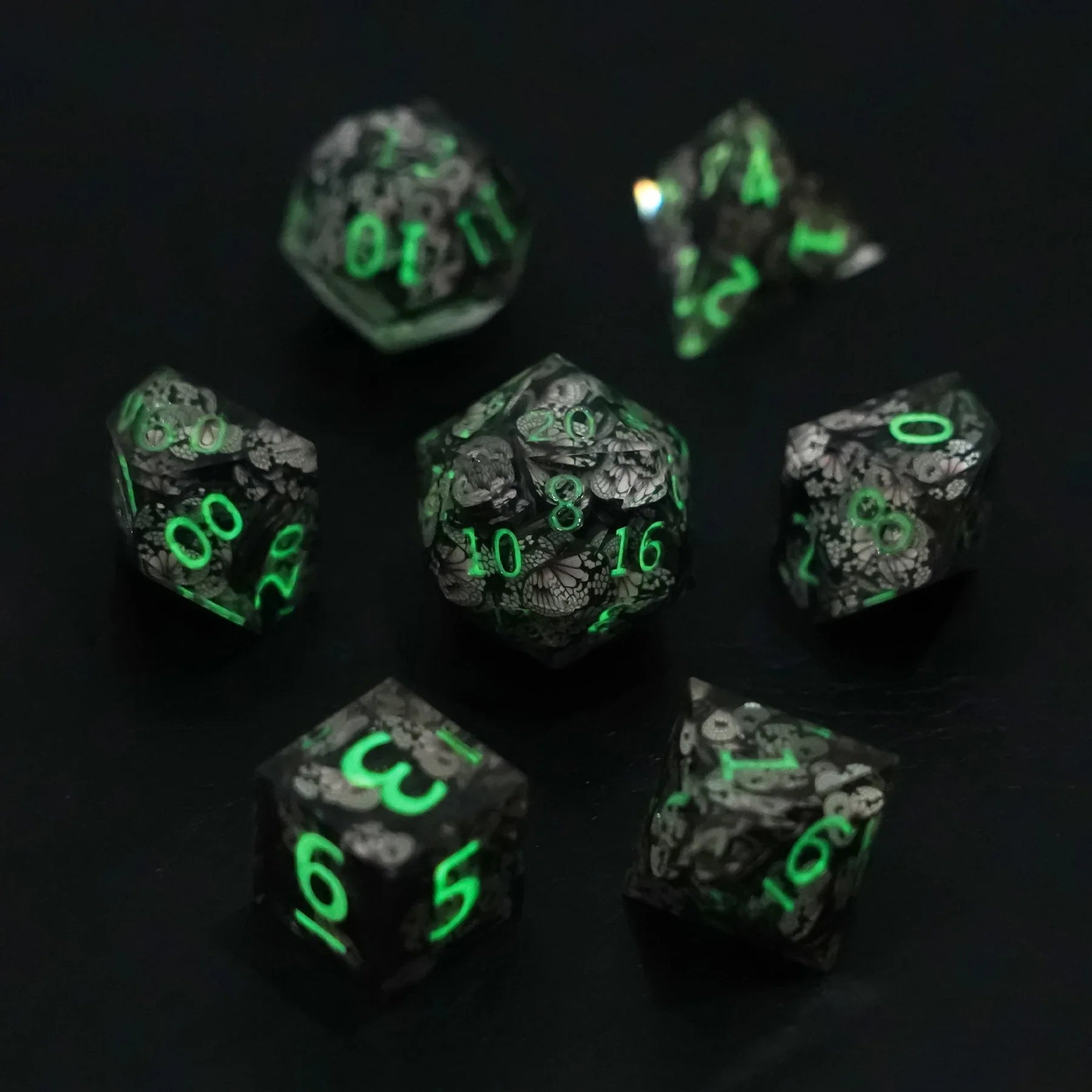 Moonflutter Resin Dice Set