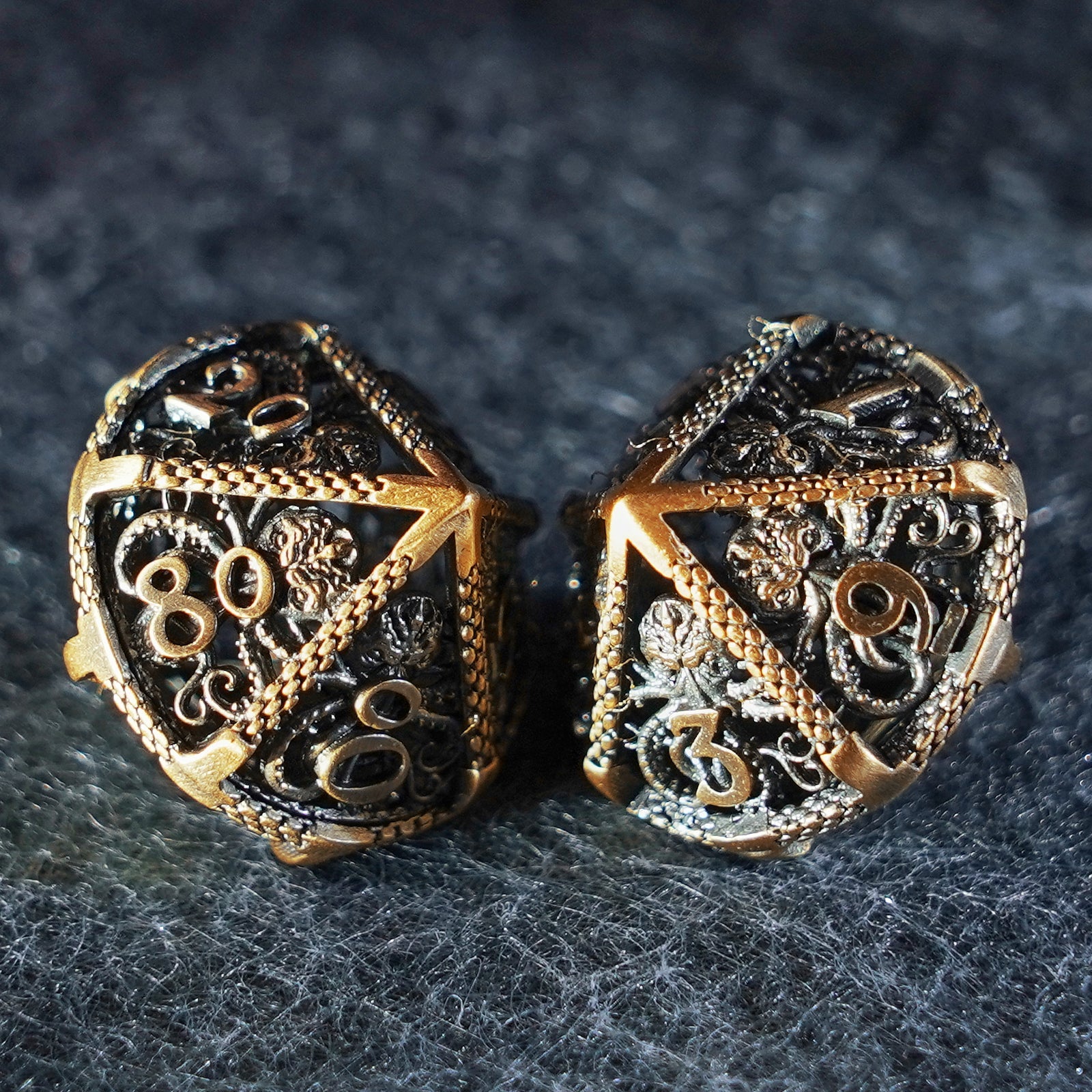 Cthulhu Gold Hollowed Metal Dice