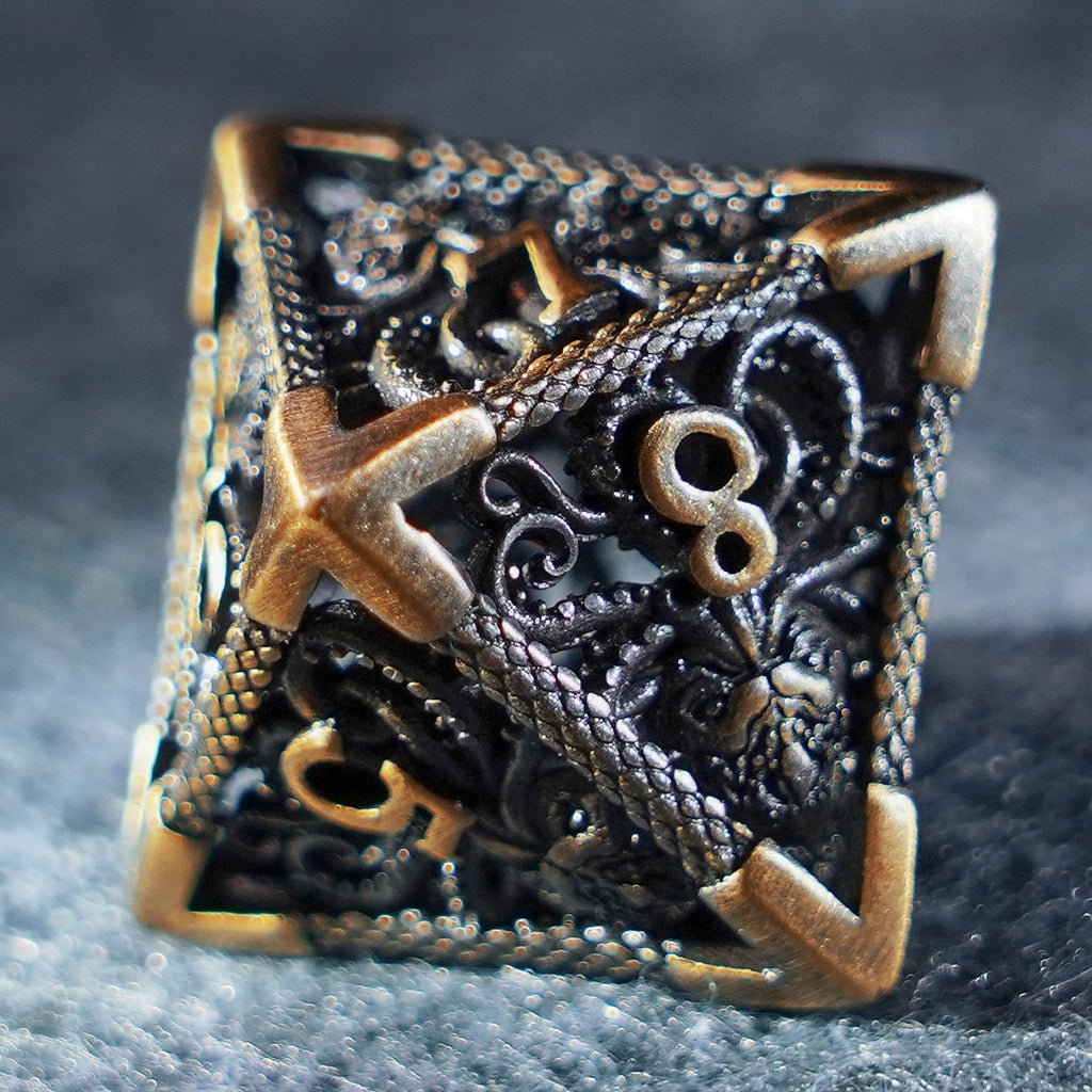 Cthulhu Gold Hollowed Metal Dice