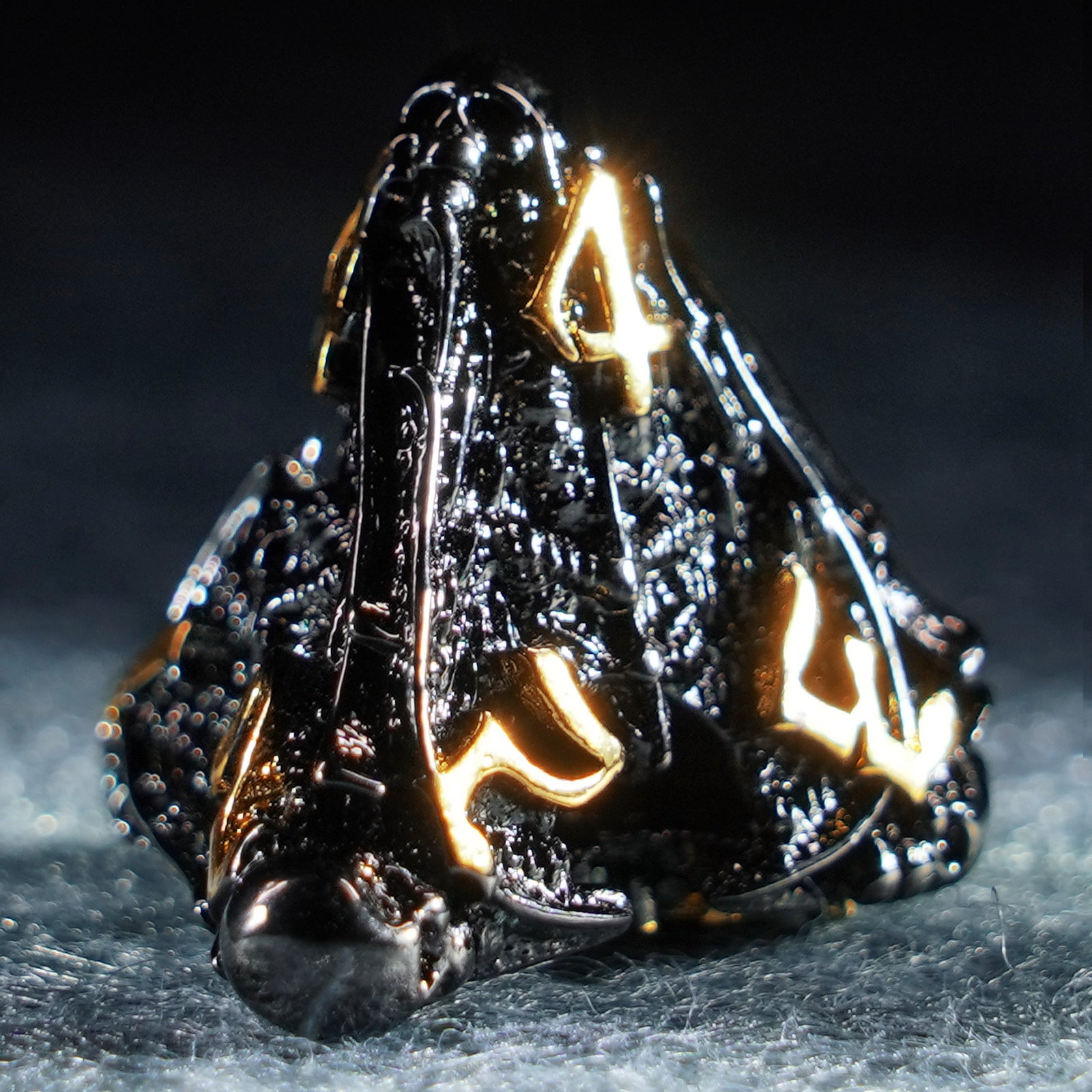 Deathwing Hollowed Black Metal Dice